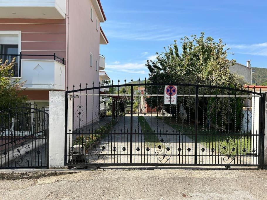 Διαμέρισμα Με Κήπο Στην Χλόη Καστοριάς Aposkepos Extérieur photo